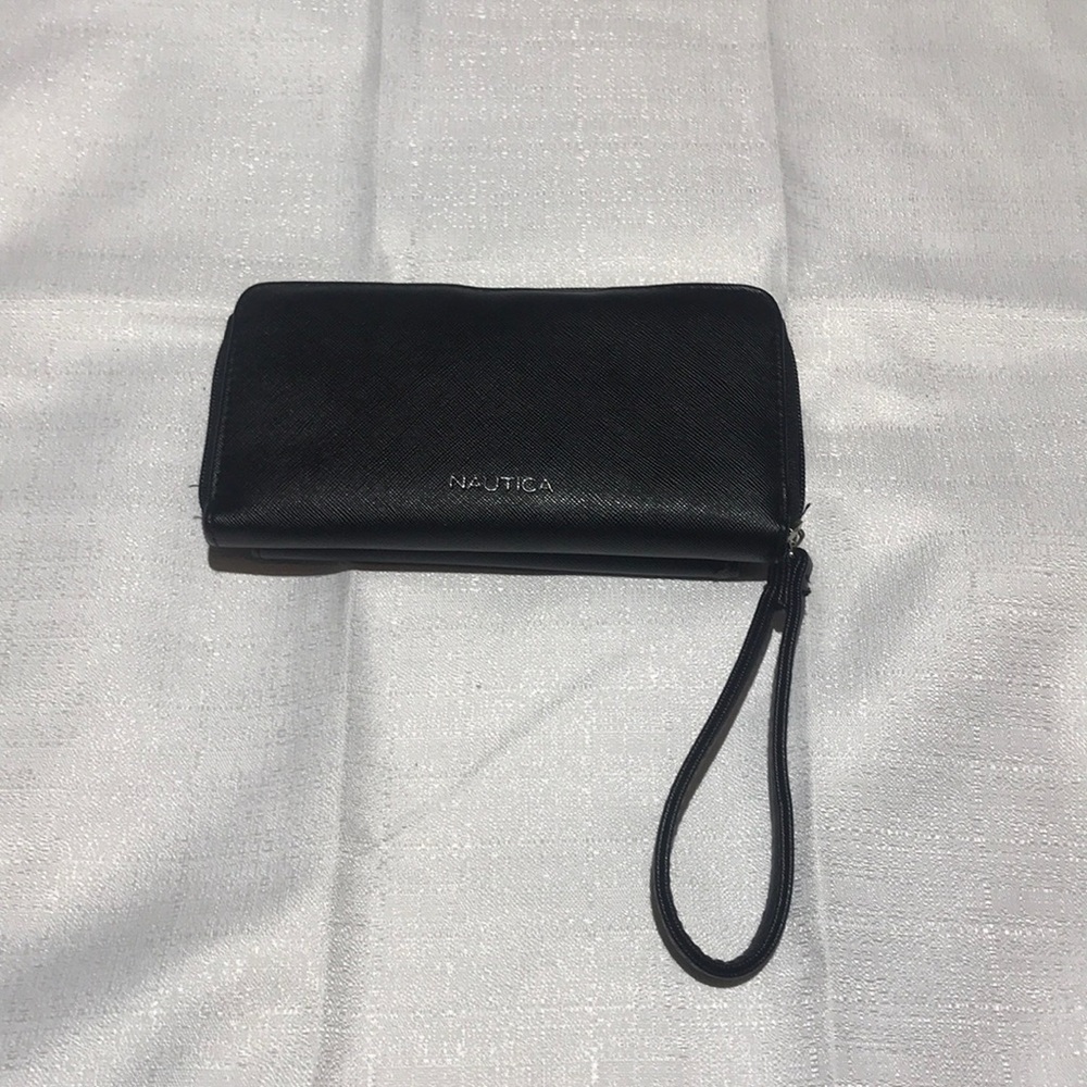 Nautica Textured Leather Wallet
